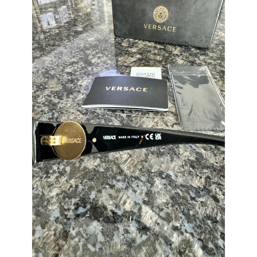 Versace 4453 GB1/87 Medusa Biggie Sunglasses Black Gold Oversized Womens‎ 56mm